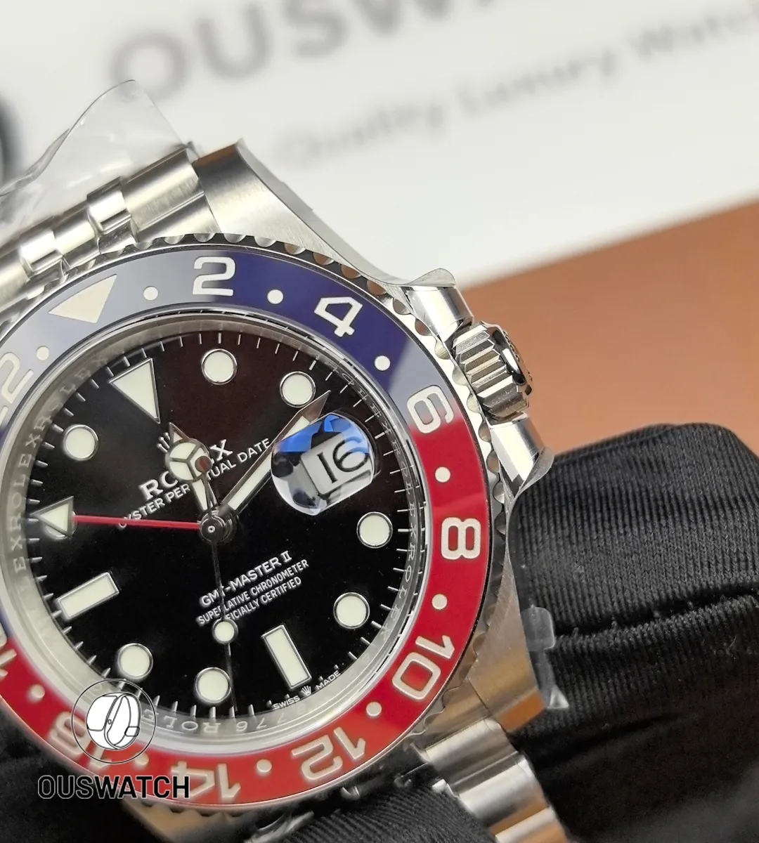 Close-up of the red and blue 'Pepsi' ceramic bezel on Rolex GMT-Master II 126710BLRO-0001.