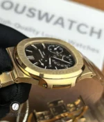 Horizontal side presentation that emphasizes the Nautilus’s slim profile, bezel step and polished case flank.