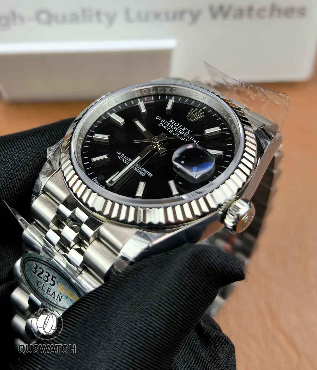 Close composition of the stainless-steel Jubilee bracelet and smooth bezel, highlighting link geometry and edge definition.