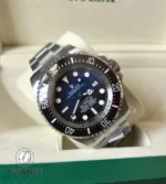 120° overview capturing the Deepsea’s case silhouette, bezel profile and bracelet flow in a single frame.