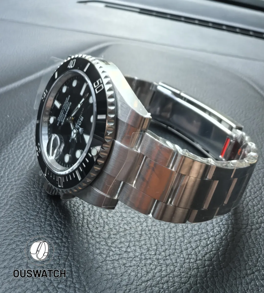 Close composition of the lugs and bracelet endlink showing the secure fit and finish at the case junction.