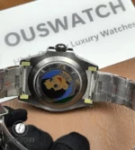 Rear view of the Submariner 116610LV exposing the solid caseback and endlink junction.