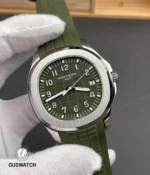 Three-quarter composition of the Aquanaut 5168G-010 presenting dial, case and strap proportion in a single frame.