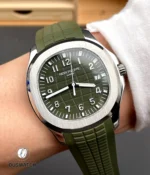 Lifestyle wrist shot of the Aquanaut 5168G-010 illustrating wearability, wrist presence and strap integration.