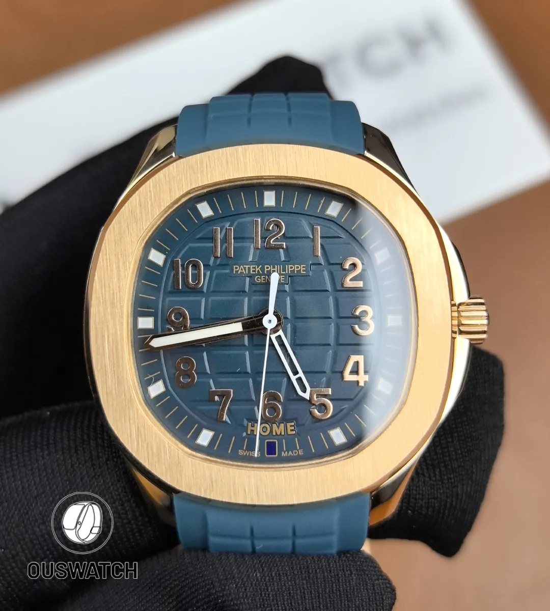 Full front overview of the Aquanaut Travel Time 5261R-001 displaying the dual-time layout and polished rose-gold case.