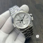 130° angled panorama of the 7900V/110A-B333 capturing case curvature, bezel profile and bracelet flow.