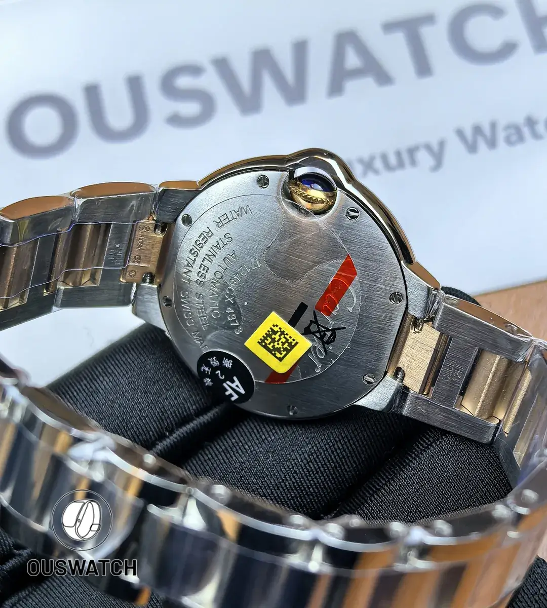 Horizontal rear view of the Ballon Bleu caseback emphasizing engravings and case finishing.