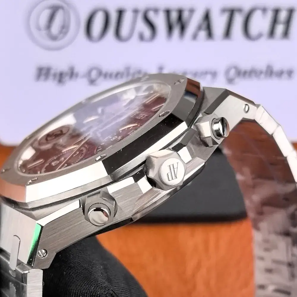 QC image of watch side pushers and crown, showing button alignment, crown shape, and case-side finishing