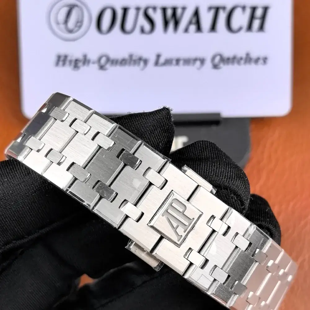 QC image of watch strap display, showing strap material, texture, stitching, and overall condition