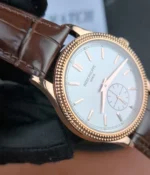 Display of the sapphire crystal transparency and dial visibility on the Patek Calatrava 6119R.